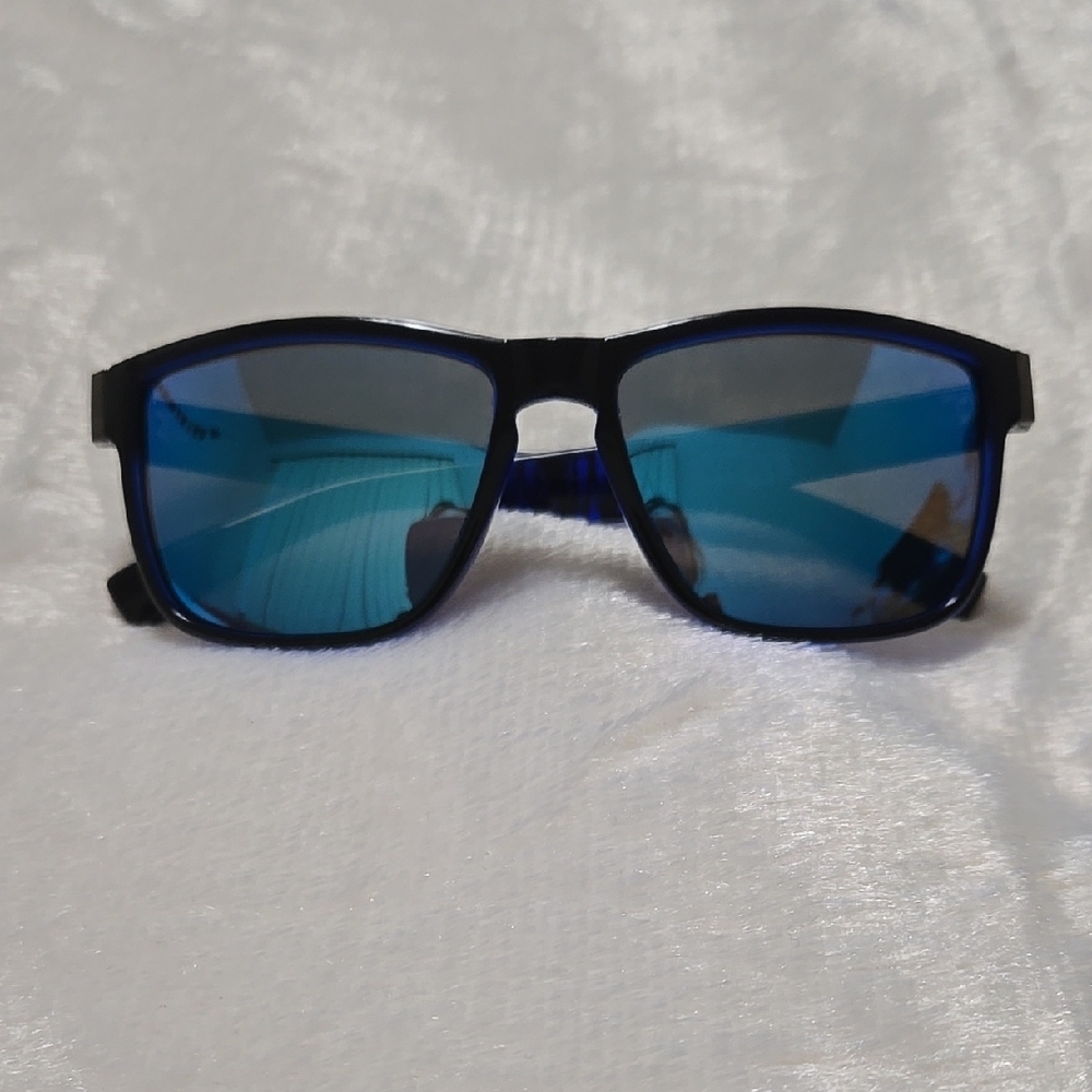 Stylish Black and Blue Sunglasses